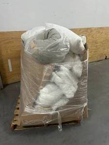lot 97 image: Gaylord Full of Miscellaneous Bedding