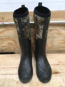 lot 87 image: RedHead Camo Utility Waterproof Rubber Boots for Men Size 8