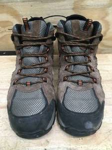lot 88 image: Cabelas 360 Mid GORE-TEX Hiking Boots for Men Size 12M (Retail $64.77)