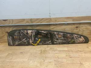 lot 172 image: CABELAS 48 Rifle Case