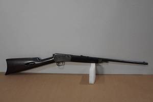 lot 1C image: 1923 Winchester Model 03 .22 Win Semi-Auto Rifle