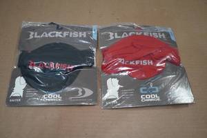 lot 22 image: 2 Blackfish Cool Charge Gaiters -Black & Red