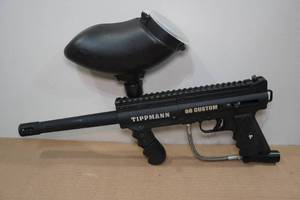 lot 52 image: Tippmann 98 Custom Paintball Gun