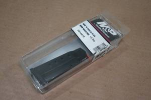 lot 57 image: M&P by Smith & Wesson Shield Plus 9mm 10 Round Magazine