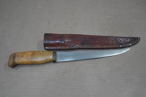 lot 102 image: Martinni Finland Fillet Knife