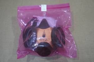 lot 125 image: Military Gas Mask