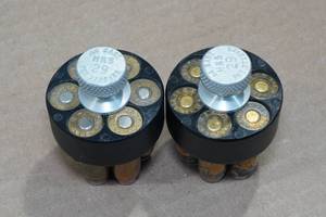 lot 145 image: 2 HKS 29 Speedloaders with .44 Rem Mag Ammo
