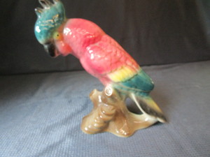 lot 22 image: Royal Copley Cockatoo