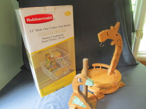 lot 26 image: New Slideout Basket, Banana Hook