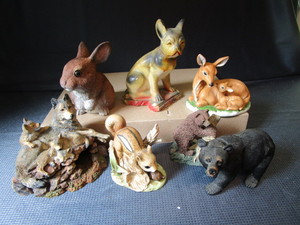 lot 37 image: Critters & Chalk