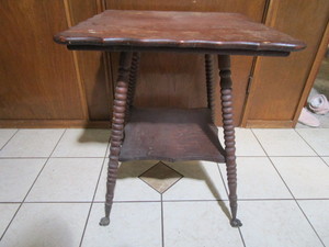lot 59 image: Antique lamp Table