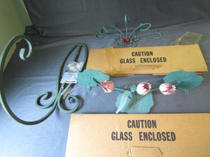 lot 76 image: Home Interiors Shelves