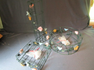 lot 80 image: Picnic Holders