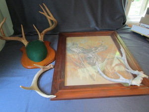 lot 104 image: Home Interiors Deer Print, Antlers