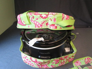 lot 141 image: Crockpot & Carrier