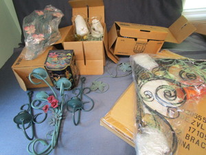 lot 181 image: Brackets, HI Candle Holders