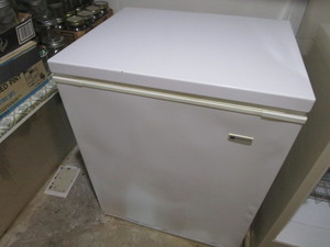 lot 5 image: Chest Freezer, 8cuft