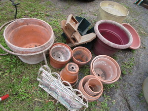 lot 217 image: Planters, Clay & Plastic