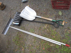 lot 244 image: Roof Rake, Shovels, Two Bags Play Sand