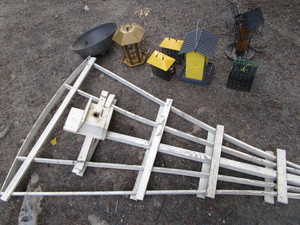 lot 245 image: Trellis, Bird Feeds With Suet