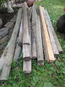 lot 252 image: Wooden Treated Posts, 18 - 7-8Ft