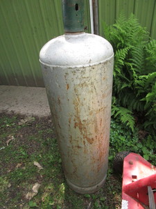 lot 299 image: Lp Gas Cylinder, 100Lb
