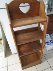lot 383 image: Heart Floor Shelf