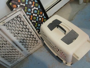 lot 393 image: Dog Gate, Mat, Kennel,  Dog Clothes, Leashes