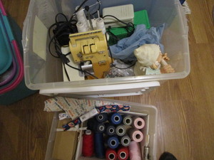 lot 395 image: Juki Serger With Thread Spools