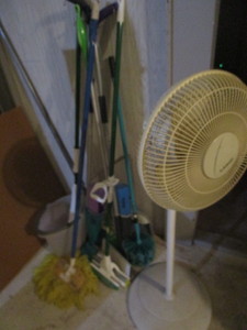 lot 399 image: Cleaning Tools With Swiffer, Floor Fan