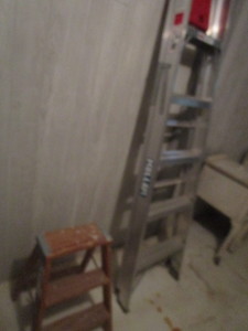 lot 404 image: Keller 6Ft Step Ladder, Wooden 2Ft Step Stool