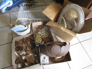 lot 415 image: Home Interiors Decorations