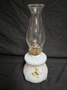 lot 17 image: Vintage Oil Lamp with Queen Anne No. 2 Burner with Butterfly Design