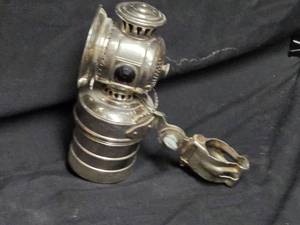 lot 52 image: Vintage Bicycle Lamp