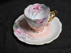 lot 76 image: Made in Occupied Japan Demitasse Cup and Saucer Set