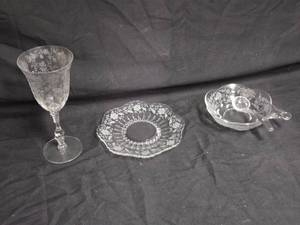 lot 108 image: Elegant Etched Glassware Set - Floral Pattern
