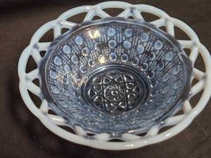 lot 169 image: Vintage Blue Opalescent Glass Bowl with Lattice Edge