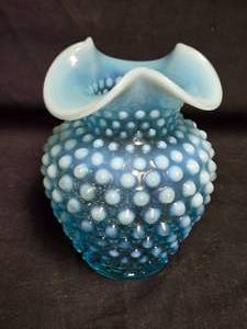 lot 180 image: Vintage Fenton Blue Opalescent Hobnail Vase