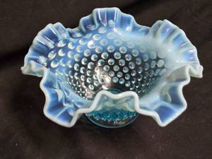lot 185 image: Fenton Blue Opalescent Hobnail Ruffled Edge Bowl