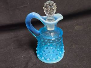 lot 191 image: Blue Opalescent Hobnail Cruet with Stopper