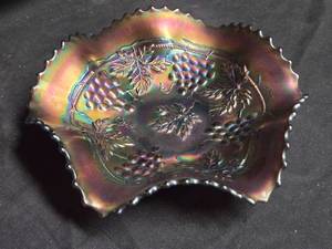 lot 200 image: Fenton or Northwoods Carnival Glass Bowl with Grape and Leaf Design