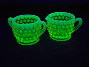 lot 218 image: Vintage Fenton Uranium Vaseline Glass Hobnail Sugar and Creamer Set