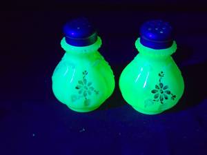 lot 272 image: Opaline Uranium Glass Salt and Pepper Shakers with Floral Design and Metal Lids