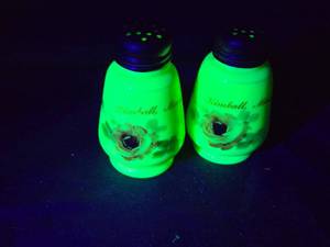 lot 273 image: Opaline Uranium Glass Salt and Pepper Shakers with Hand-Painted Floral Design - Kimball, Minn.