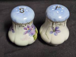 lot 300 image: Hand-Painted Porcelain Salt and Pepper Shakers with Floral Design Signed by Artist
