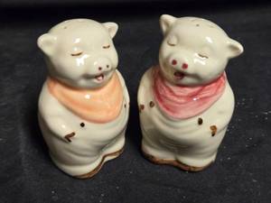 lot 321 image: Vintage Ceramic Pig Salt and Pepper Shakers - Hand-Painted - Red and Orange Scarves