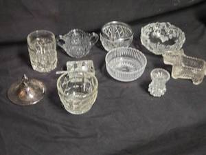 lot 348 image: Vintage Crystal Glassware Collection - Assorted Cut and Pressed Glass Pieces