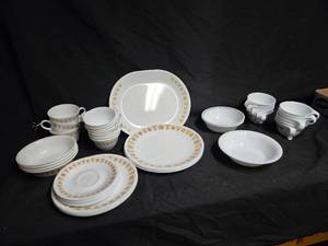 lot 363 image: Vintage Corelle Dinnerware Set - Butterfly Gold Pattern