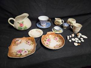 lot 373 image: Vintage Ceramic and Porcelain Dishware Collection - Various Makers