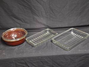 lot 379 image: Vintage Glass and Ceramic Bakeware Set - Norge, USA